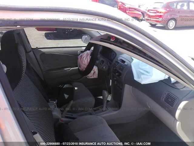 1NXBR12EXXZ221634 - 1999 TOYOTA COROLLA VE/CE/LE 棕色 照片 5