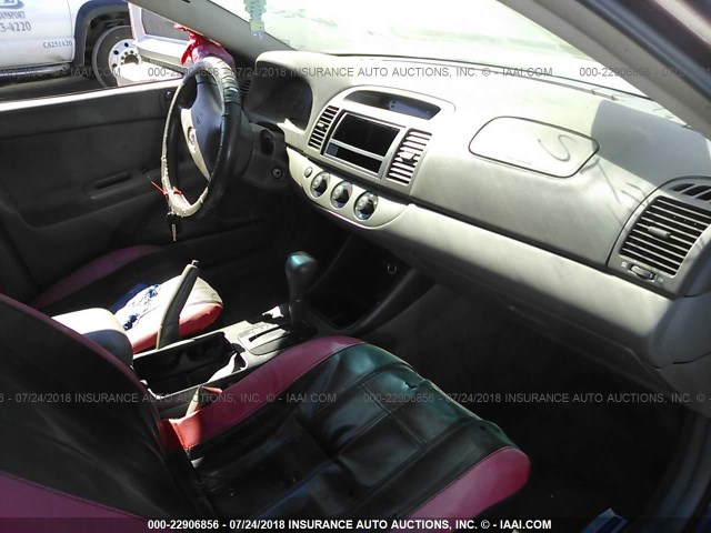 4T1BE30K42U008655 - 2002 TOYOTA CAMRY LE/XLE/SE 红色 照片 5
