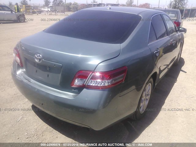 4T1BF3EK4BU725627 - 2011 TOYOTA CAMRY SE/LE/XLE მწვანე ფოტო 4