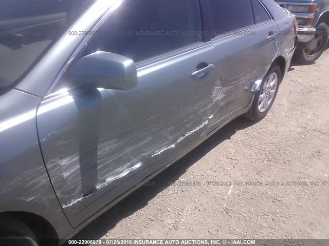 4T1BF3EK4BU725627 - 2011 TOYOTA CAMRY SE/LE/XLE მწვანე ფოტო 6