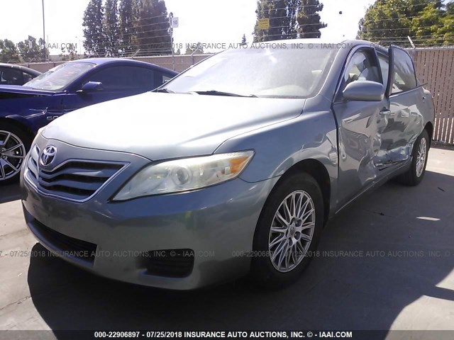4T1BF3EK5BU584986 - 2011 TOYOTA CAMRY SE/LE/XLE მწვანე ფოტო 2