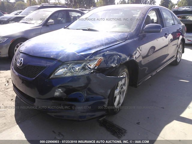 4T1BK46K47U050725 - 2007 TOYOTA CAMRY NEW GENERAT LE/XLE/SE BLUE photo 2