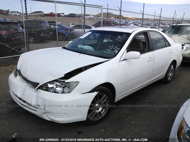 4T1BE32K22U024740 - 2002 TOYOTA CAMRY LE/XLE/SE 白色 照片 2