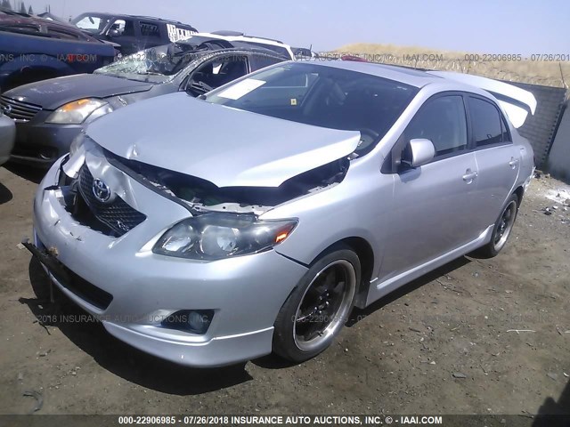 1NXBE4EE3AZ305200 - 2010 TOYOTA COROLLA XRS SILVER photo 2