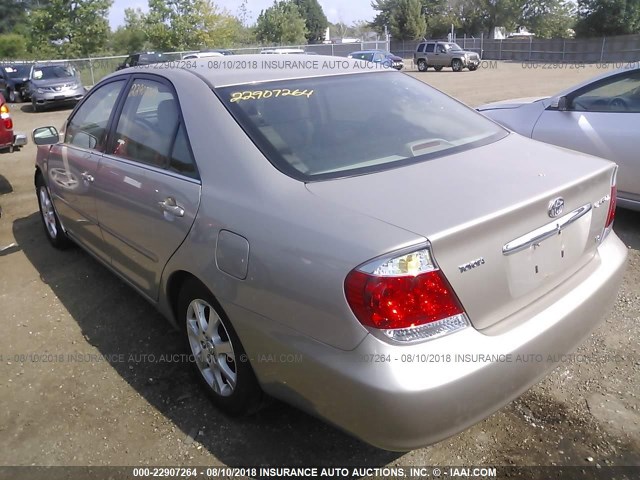 4T1BF30K05U086707 - 2005 TOYOTA CAMRY LE/XLE/SE Qəhvəyi foto 3