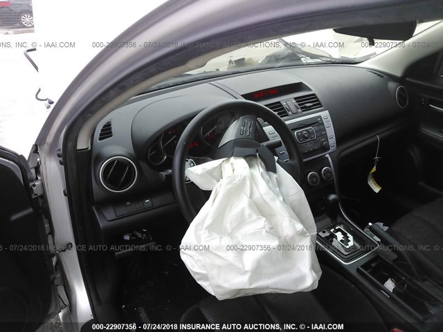 1YVHZ8BH7A5M32495 - 2010 MAZDA 6 I Արծաթագույն լուսանկար 5