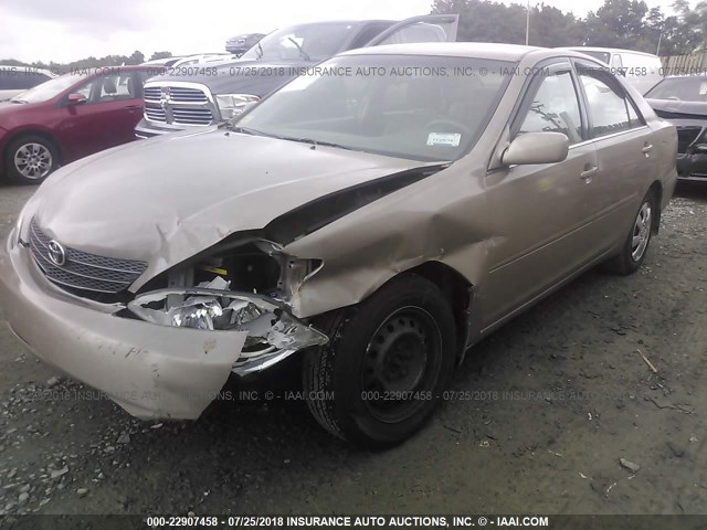 4T1BE32K74U348642 - 2004 TOYOTA CAMRY LE/XLE/SE GOLD photo 2