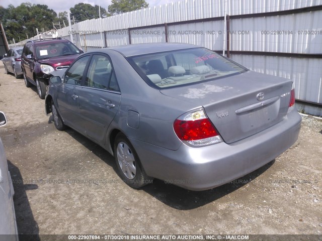 4T1BE32K66U691297 - 2006 TOYOTA CAMRY LE/XLE/SE Сұр фото 3