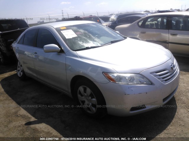 4T1BE46K47U165896 - 2007 TOYOTA CAMRY NEW GENERAT CE/LE/XLE/SE SILVER photo 1