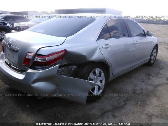 4T1BE46K47U165896 - 2007 TOYOTA CAMRY NEW GENERAT CE/LE/XLE/SE SILVER photo 4