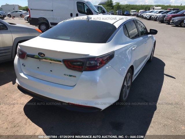 KNAGN4AD8F5082142 - 2015 KIA OPTIMA HYBRID WHITE photo 4