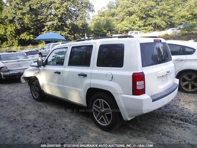 1J8FT28W58D783836 - 2008 JEEP PATRIOT SPORT WHITE photo 3