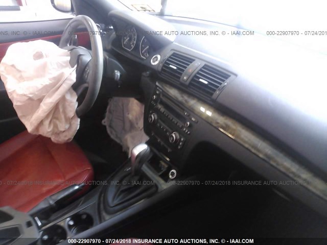 WBAUN13509VH81571 - 2009 BMW 128 I GRAY photo 5