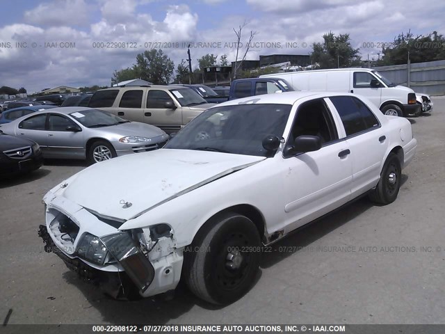 2FAFP71W83X205644 - 2003 FORD CROWN VICTORIA POLICE INTERCEPTOR WHITE photo 2