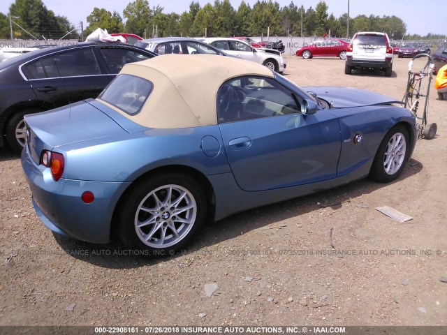 4USBT33444LS48637 - 2004 BMW Z4 2.5 BLUE photo 4