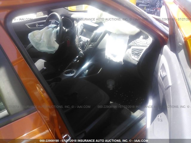 KMHTC6AD3CU029008 - 2012 HYUNDAI VELOSTER ORANGE photo 5