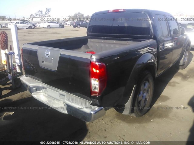 1N6AD07WX6C473749 - 2006 NISSAN FRONTIER CREW CAB LE/SE/OFF ROAD BLACK photo 4