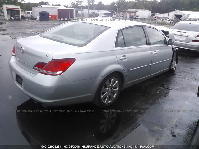 4T1BK36B06U155903 - 2006 TOYOTA AVALON XL/XLS/TOURING/LIMITED SILVER photo 4