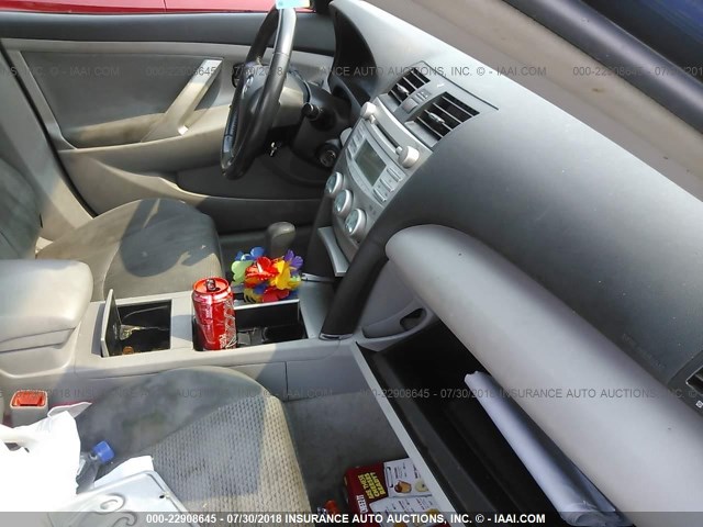 4T1BE46K19U310170 - 2009 TOYOTA CAMRY SE/LE/XLE ლურჯი ფოტო 5