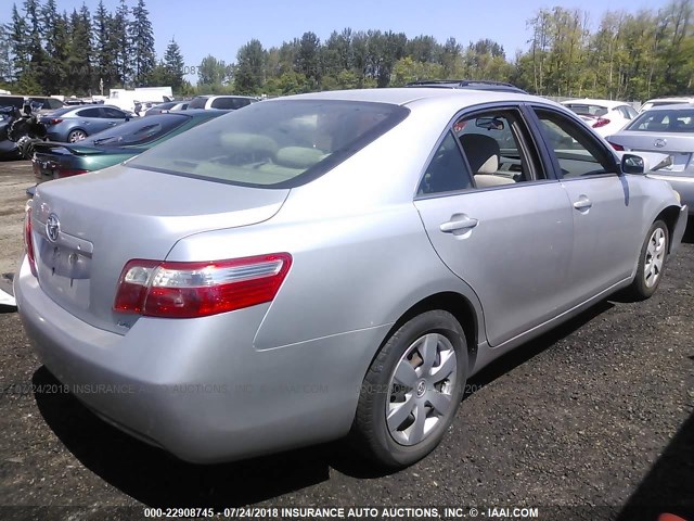 4T4BE46KX9R061566 - 2009 TOYOTA CAMRY SE/LE/XLE 银色 照片 4