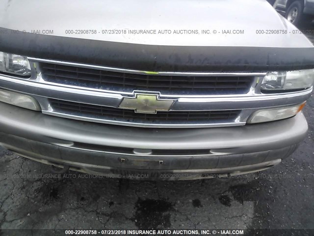 3GNFK16T9YG127890 - 2000 CHEVROLET SUBURBAN K1500 Dorado foto 6