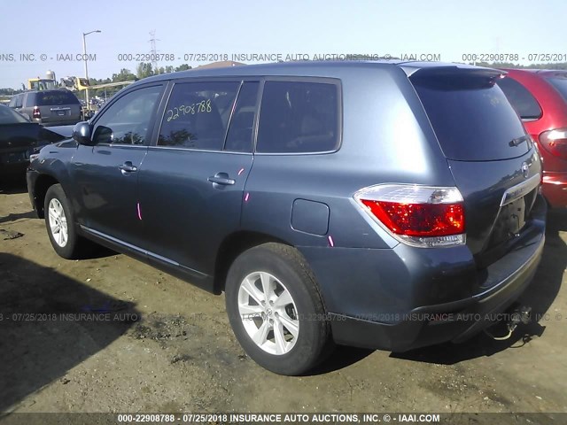 5TDZA3EH5DS039769 - 2013 TOYOTA HIGHLANDER PLUS GRAY photo 3