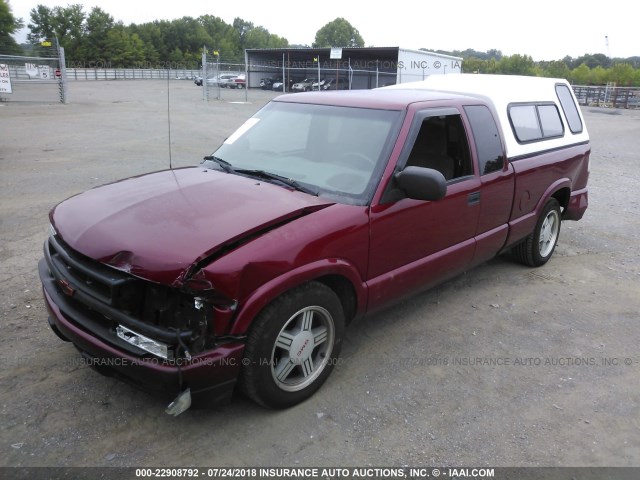 1GCCS195418177438 - 2001 CHEVROLET S TRUCK S10 RED photo 2