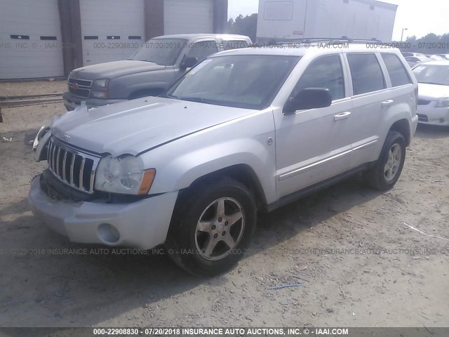1J4HR58N65C686602 - 2005 JEEP GRAND CHEROKEE LIMITED SILVER photo 2