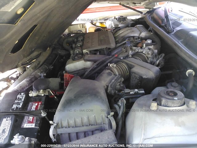 JT2BF28K010307817 - 2001 TOYOTA CAMRY LE/XLE Silber Foto 10