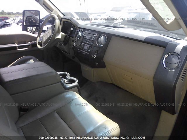 1FTSW21R29EB29308 - 2009 FORD F250 SUPER DUTY BURGUNDY photo 5