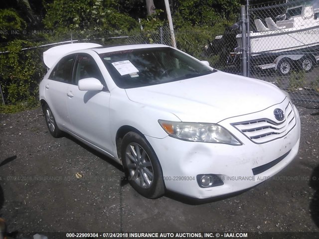 4T1BK3EK1AU604788 - 2010 TOYOTA CAMRY SE/LE/XLE WHITE photo 1
