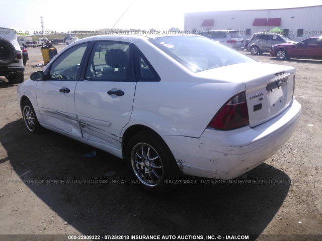 1FAFP34N27W123230 - 2007 FORD FOCUS ZX4/S/SE/SES 白色 照片 3