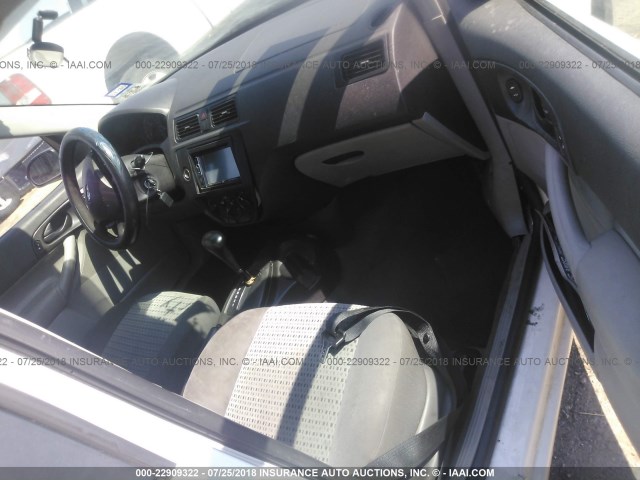 1FAFP34N27W123230 - 2007 FORD FOCUS ZX4/S/SE/SES 白色 照片 5