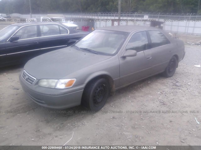 4T1BG22K9YU682620 - 2000 TOYOTA CAMRY CE/LE/XLE 绿色 照片 2