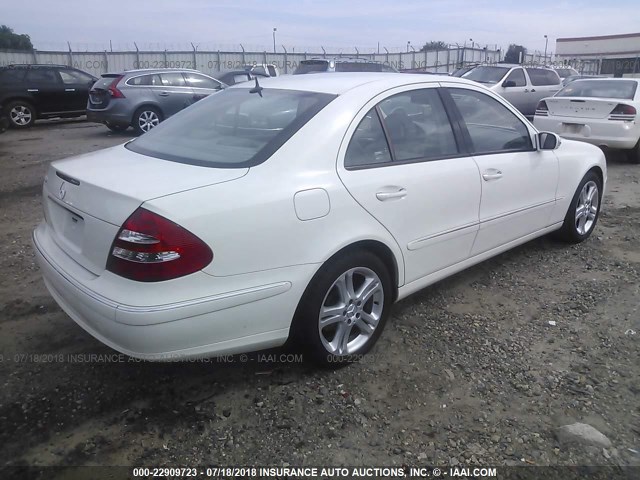 WDBUF70J74A434674 - 2004 MERCEDES-BENZ E 500 WHITE photo 4