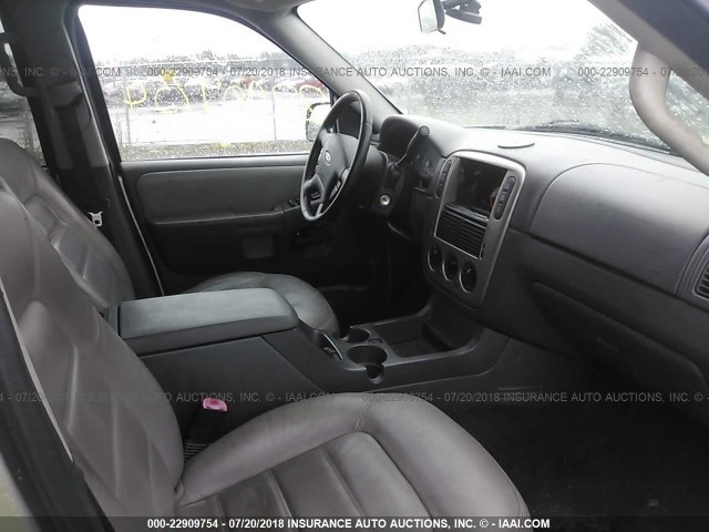 1FMZU73EX5UB24395 - 2005 FORD EXPLORER XLT/XLT SPORT/NBX 银色 照片 5