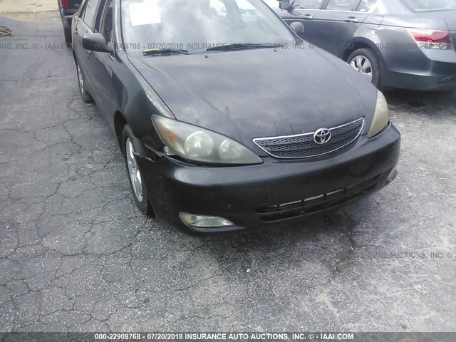 4T1BF32K02U002541 - 2002 TOYOTA CAMRY LE/XLE/SE შავი ფოტო 6