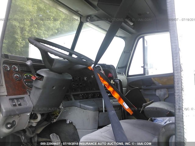 1FUJBBCG12LJ54987 - 2002 FREIGHTLINER CONVENTIONAL ST120 Unknown photo 5