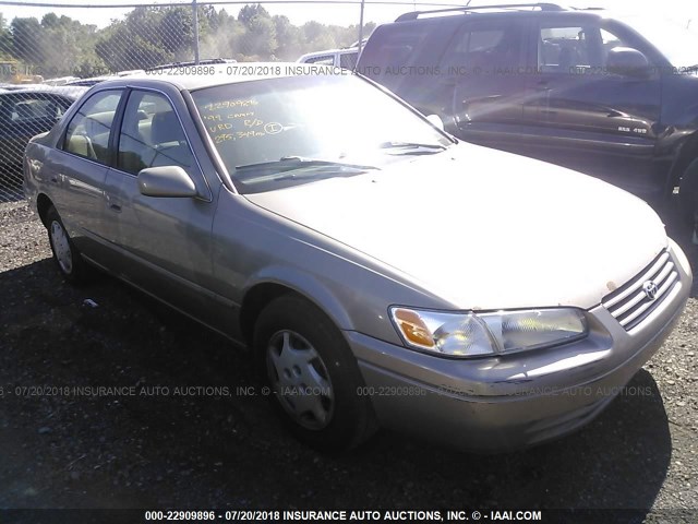 4T1BG28K8XU520337 - 1999 TOYOTA CAMRY CE/LE/XLE 米色 照片 1