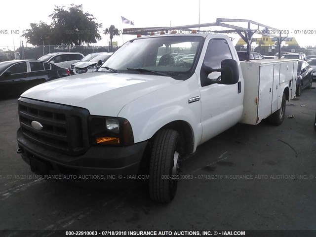 1FDWF36P67EB24684 - 2007 FORD F350 SUPER DUTY WHITE photo 2