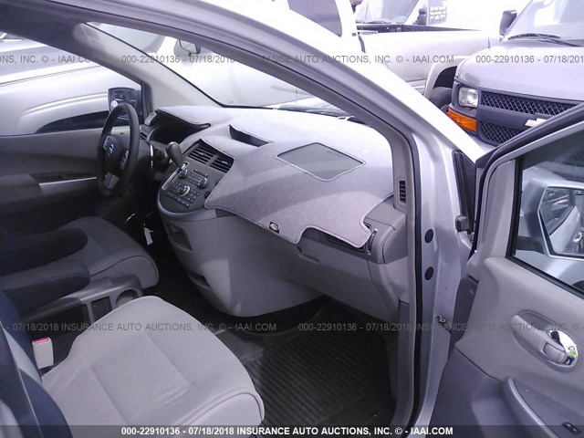 5N1BV28U57N138476 - 2007 NISSAN QUEST S/SE/SL SILVER photo 5