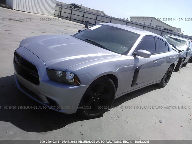 2C3CDXHG4DH629701 - 2013 DODGE CHARGER SXT GRAY photo 2