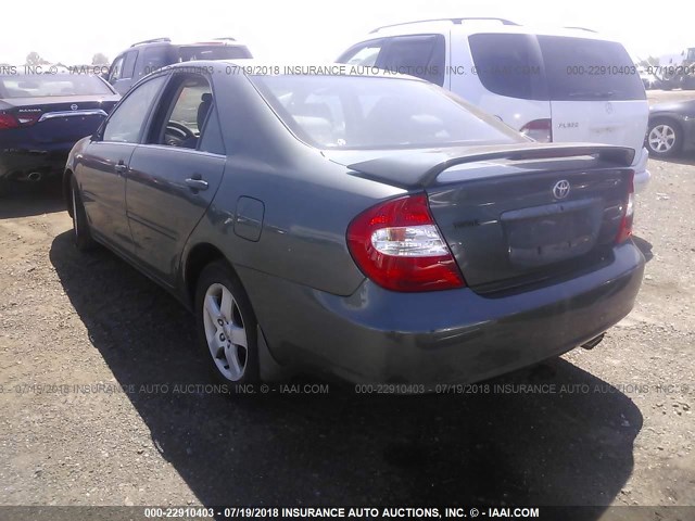 JTDBE32K620111035 - 2002 TOYOTA CAMRY LE/XLE/SE ლურჯი ფოტო 3