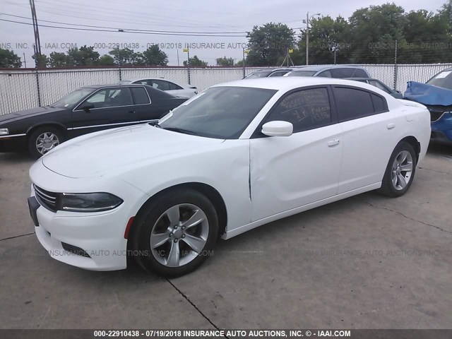 2C3CDXBG4FH725887 - 2015 DODGE CHARGER SE WHITE photo 2