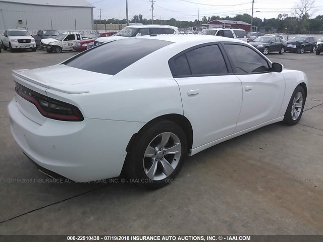 2C3CDXBG4FH725887 - 2015 DODGE CHARGER SE WHITE photo 4