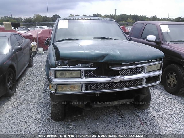 1GNEK13R0WJ364297 - 1998 CHEVROLET TAHOE K1500 GREEN photo 6