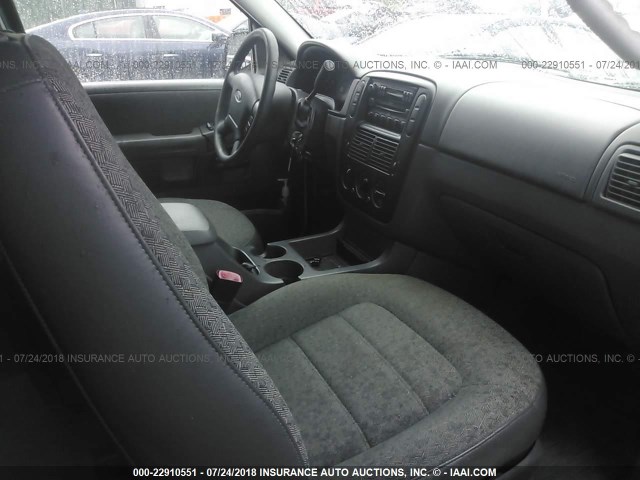 1FMZU72K84UC00623 - 2004 FORD EXPLORER XLS/XLS SPORT WHITE photo 5