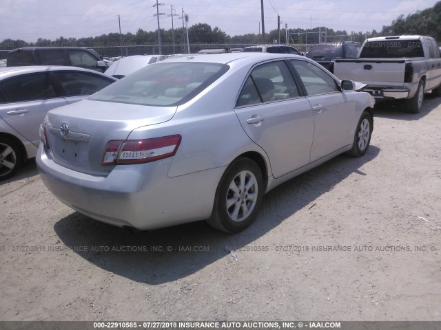 4T4BF3EKXBR161732 - 2011 TOYOTA CAMRY SE/LE/XLE SILVER photo 4