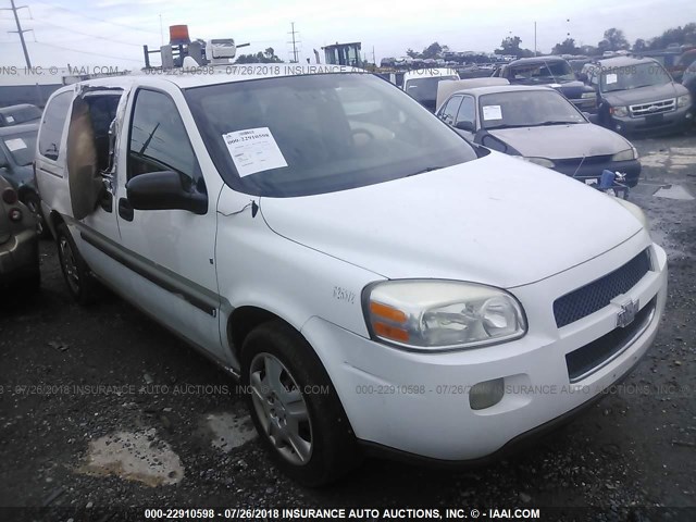 1GNDV23W38D128517 - 2008 CHEVROLET UPLANDER LS WHITE photo 6