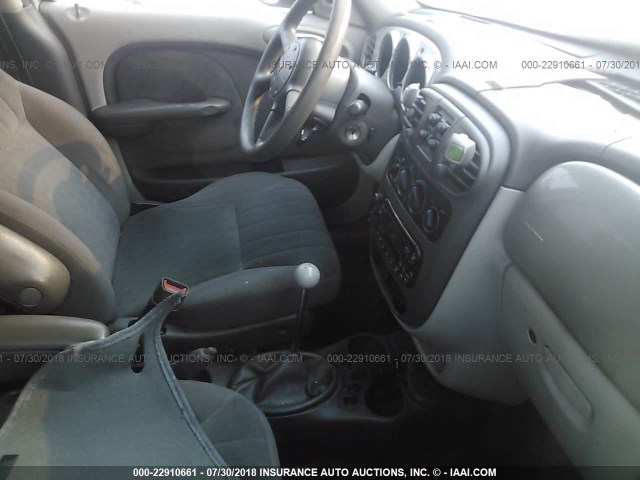 3C4FY48B22T279506 - 2002 CHRYSLER PT CRUISER CLASSIC 银色 照片 5